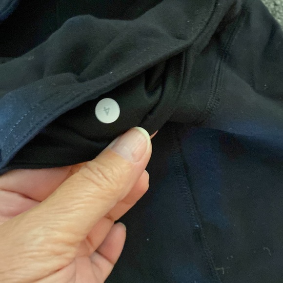 Lululemon crop leggings - Picture 3 of 7